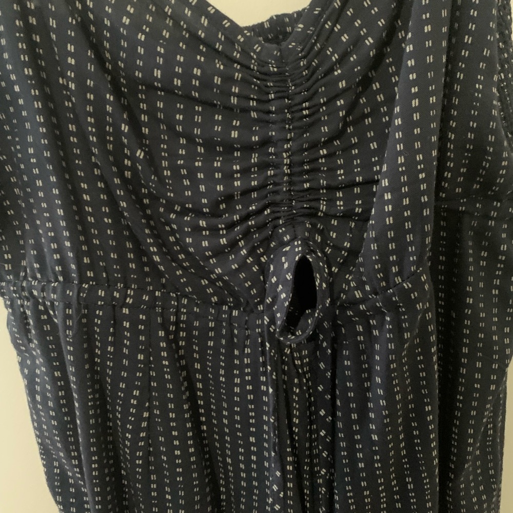 Small O’Neill romper - Picture 3 of 6